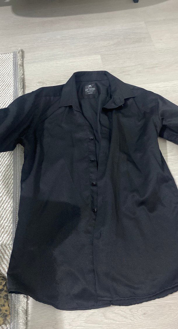 Düğmeli Siyah Erkek Gömlek - Görsel 2