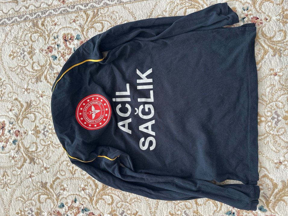 Düğmeli Uzun Kollu 112 tişört - Görsel 2