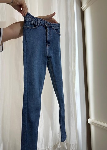 Diğer Kadın Mavi Kemerli Dar Kesim Denim Pantolon