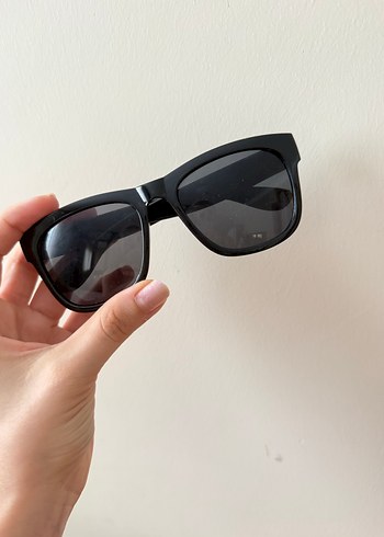 Siyah Minimalist Kadın Güneş Gözlüğü