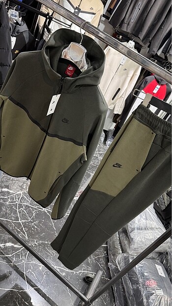 Nike Tech Fleece YENİ SEZON