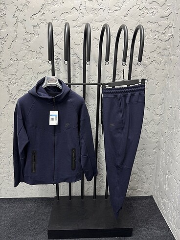 Tech Fleece