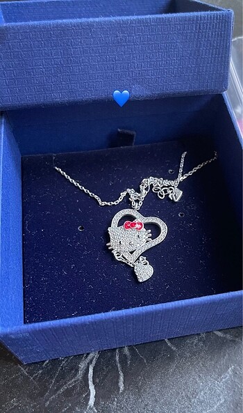 Beden gri Renk Hello Kitty Swarovski Kolye