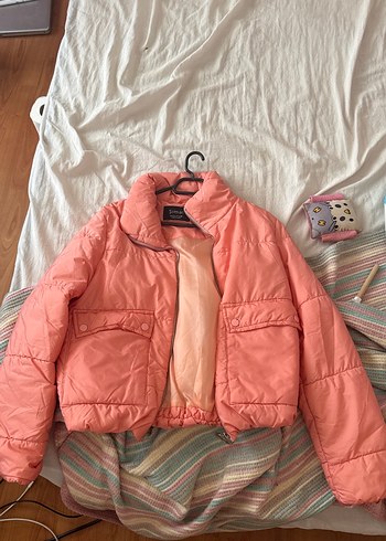 Pembe Fermuarlı Yumuşak Kumaş Kadın Mont
