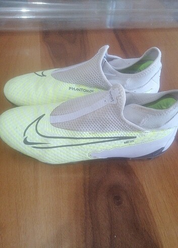 Nike phantom gx 40 numara kranpon orjinal