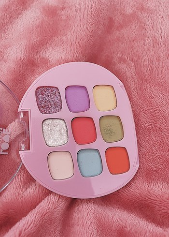 Revolution Pastel Renkli Göz Farı Paleti