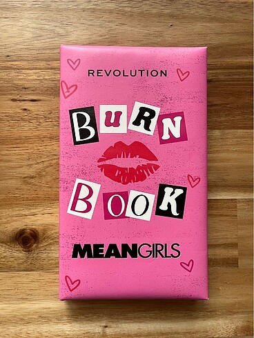 Revolution x Mean Girls Far Paleti
