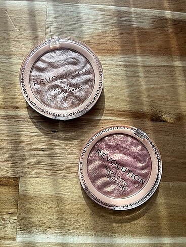 Revolution Highlighter