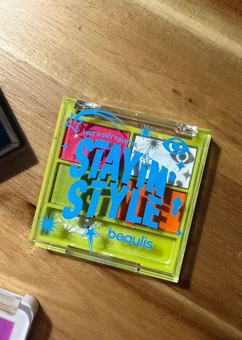 Çok Renkli Canlı Far Paletleri - Görsel 4