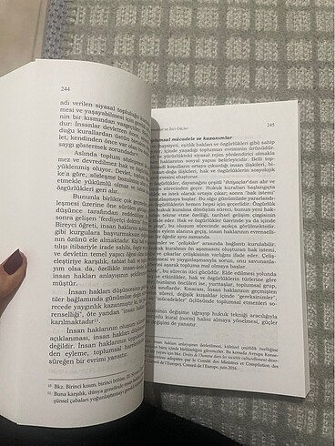 Anayasa Hukuku Dersleri Kitabı - Görsel 3