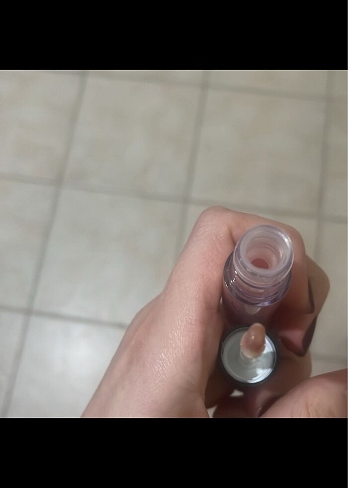 Anastasia Dudak Parlatıcısı - Görsel 2