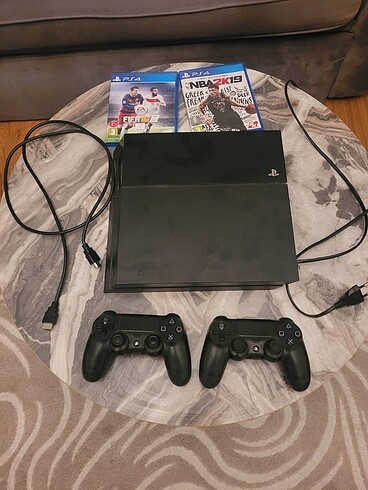 Playstation 4 Çift Kol fifa16 2k19 MÜKEMMEL DURUMDA ARADIĞIN İLA