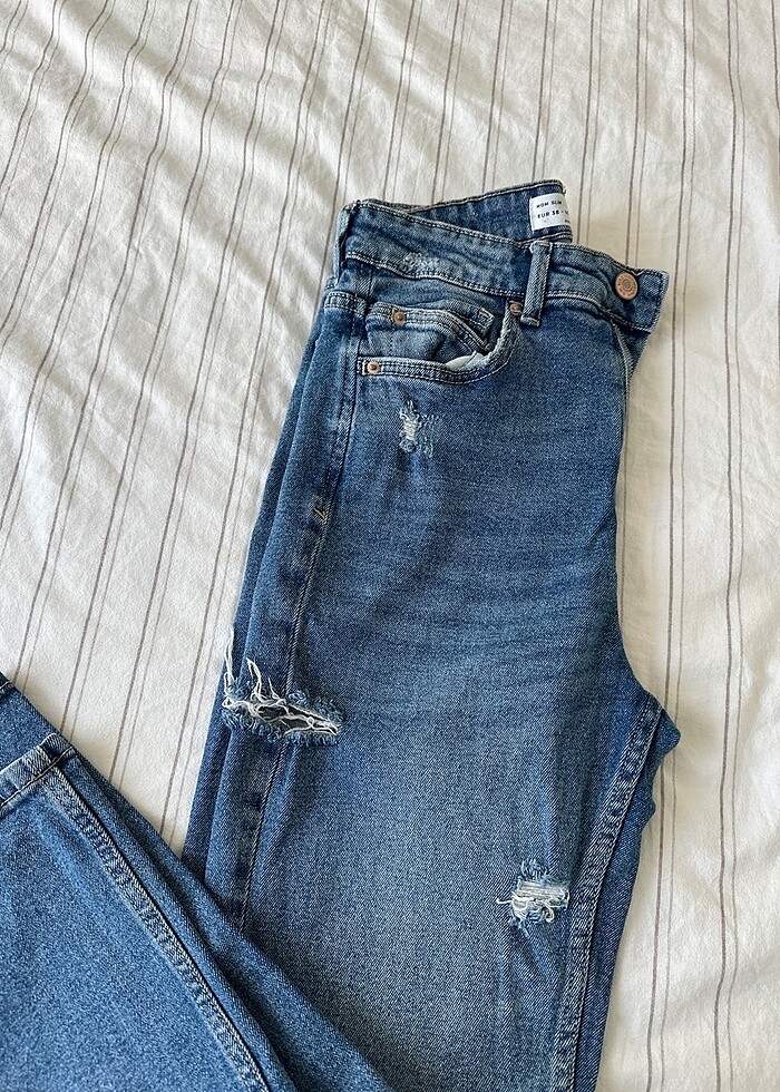 Stradivarius yırtık jean - Görsel 3