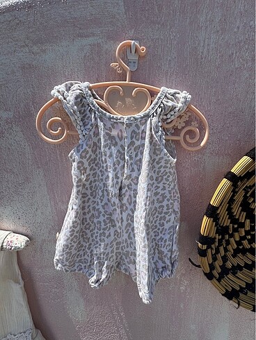 H&M Kız bebek leopar desenli şort tulum