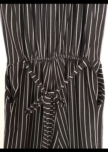 Çizgili Siyah Kadın Askılı Tulum - Görsel 3