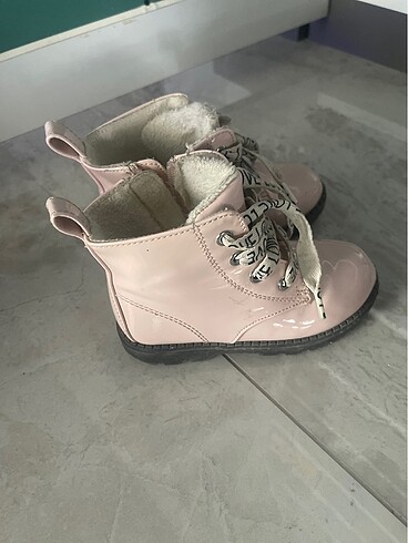 H&M Kız çoluk çocuk bot