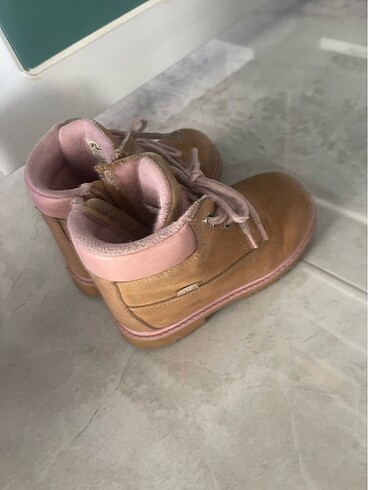 Fila Kız çocuk bot