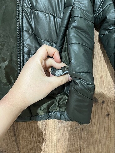 38 Beden haki Renk Çok kullanılmış ince ürün mont.