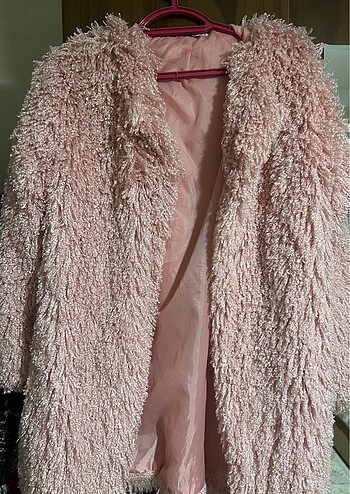 Pembe kürk