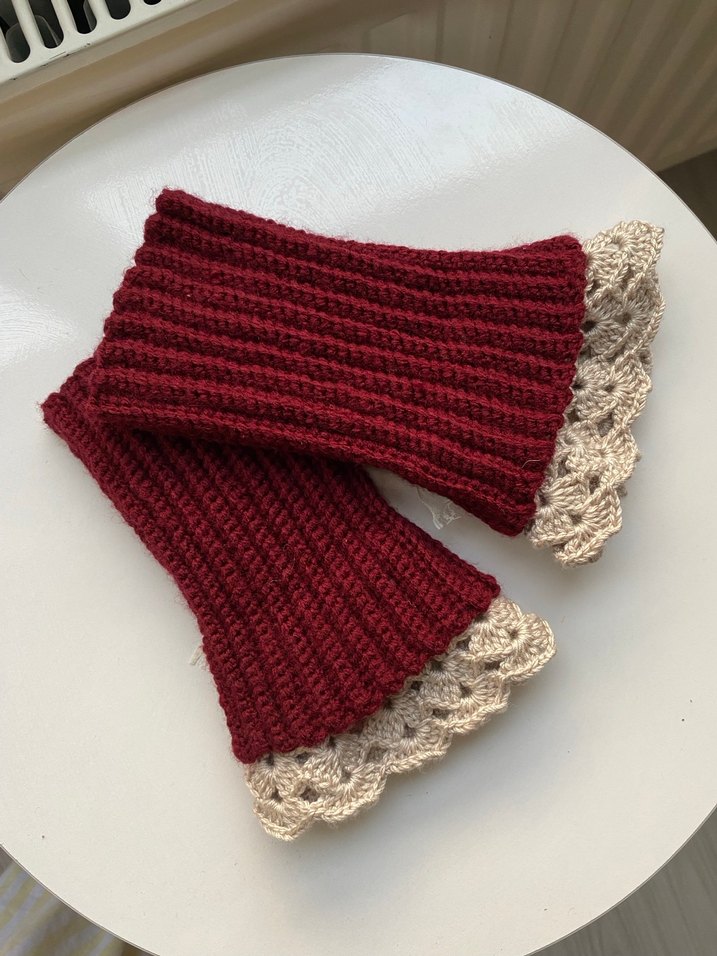 Bordo Dantel Detaylı Örgü Kadın Eldiveni - Görsel 3