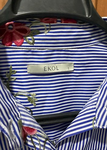 Çiçek İşlemeli Mavi Uzun Kollu Gömlek - Görsel 4