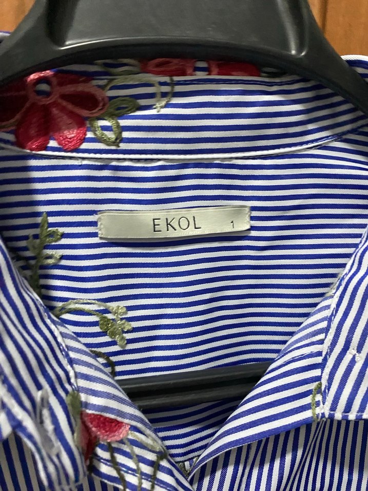 Çiçek İşlemeli Mavi Uzun Kollu Gömlek - Görsel 4