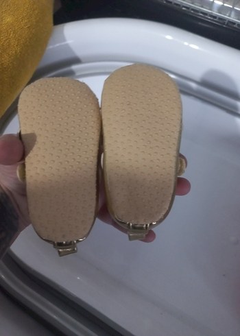 Kız Çocuk Altın Renkli Tokalı Babet - Görsel 2