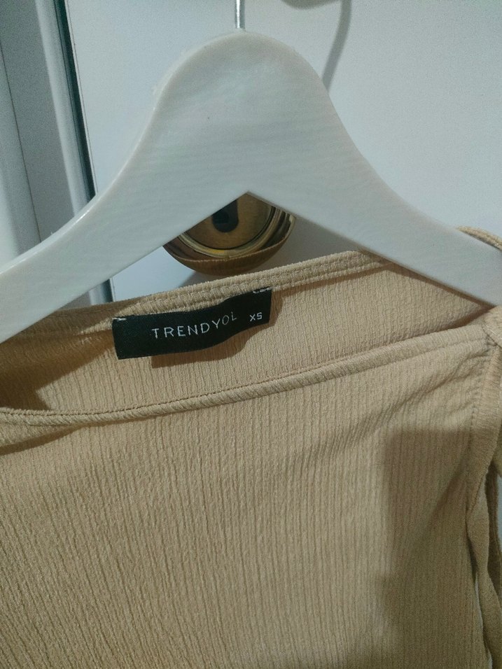 Bej yanları büzgülü kısa Kollu elbise - Görsel 3