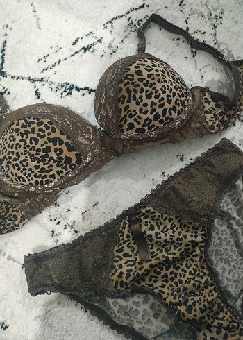 75 beden miorre markalı Leopar Desenli sütyen takımı - Görsel 2