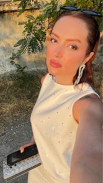 xs Beden Zara taşlı elbise