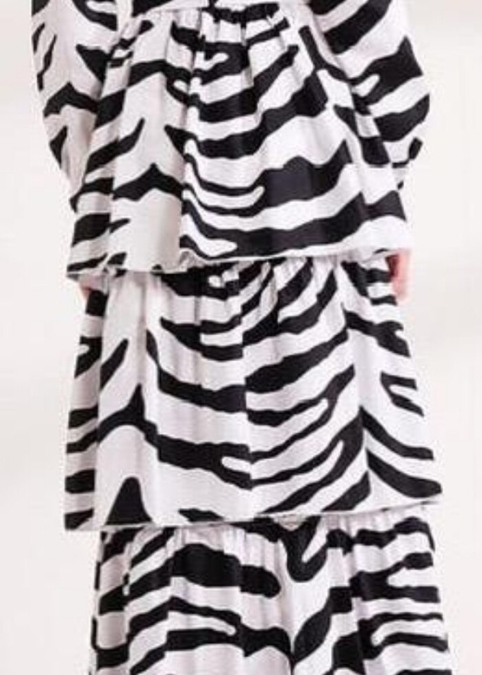 Ceylan otantik  tesettür elbise - Görsel 3