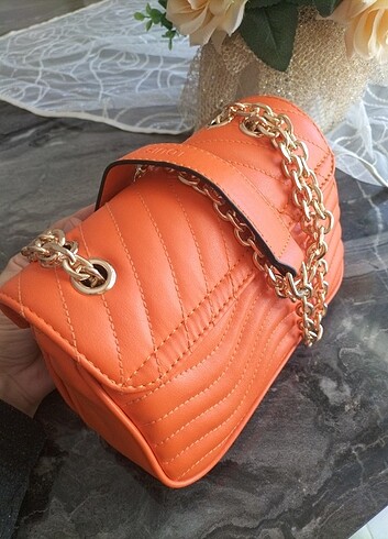  Beden turuncu Renk Louis Vuitton çanta 