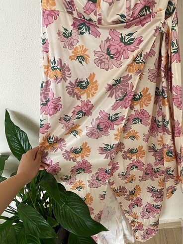 38 Beden çeşitli Renk TRENDYOLMİLLA ABİYE