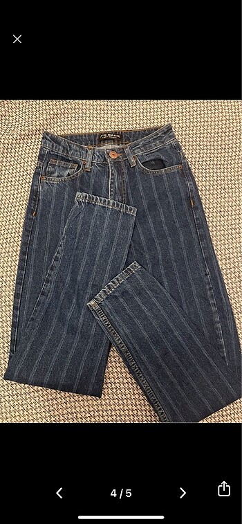 Çizgi detaylı jean pantolon - Görsel 4