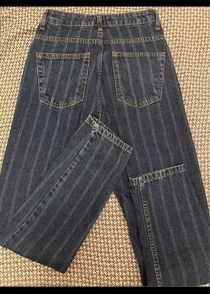 Çizgi detaylı jean pantolon - Görsel 2