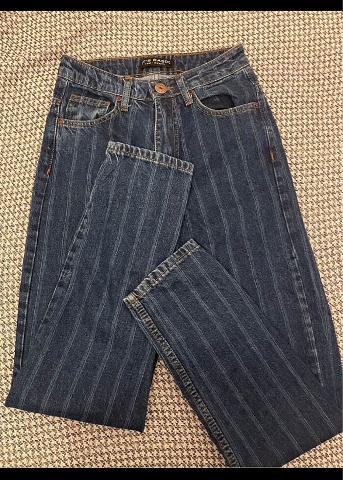 Çizgi detaylı jean pantolon - Görsel 4