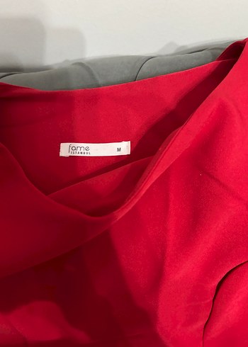 Kırmızı kare Yaka Kolsuz  özel gün Elbisesi - Görsel 3