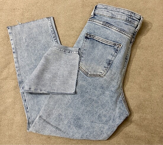 38 Beden Metal Düğmeli Jean