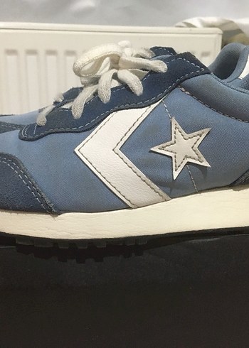 Mavi Converse Spor Ayakkabı - Konforlu ve Şık - Görsel 5