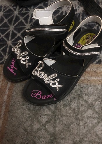 Kız Çocuk Siyah Buckle'lı Gotik Terlik
