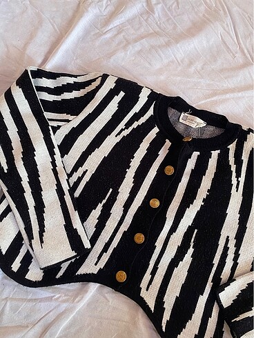 Calvin Klein zebra desen kazak