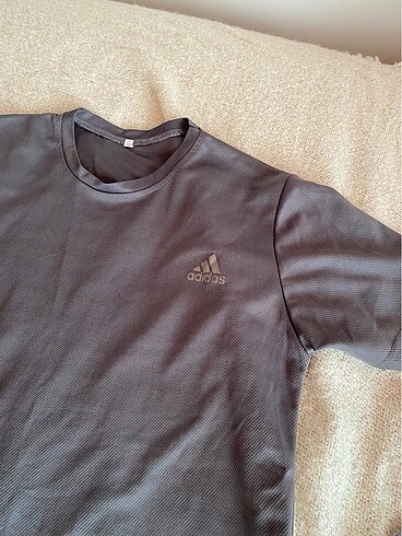 s Beden adidas tisört