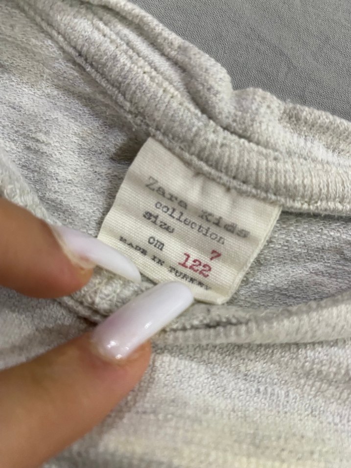 zara Kız Çocuk Gri Payetli Baskılı Uzun Kollu Tişört - Görsel 3