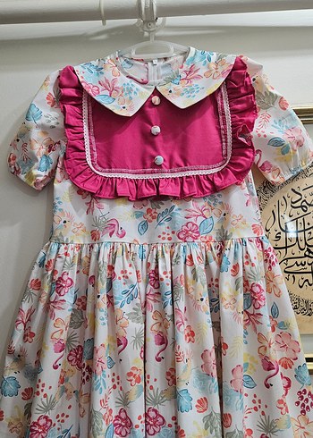 Çiçek Desenli Pembe Fırfırlı Kız Elbisesi