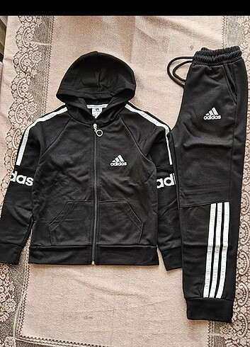 Adidas Çocuk eşofman takım