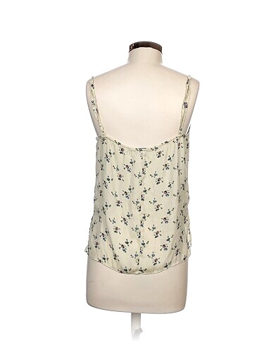 m Beden Pull and Bear Bluz %70 İndirimli.