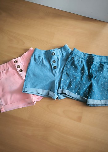 4 Yaş Beden Kız Çocuk Düğmeli Denim Şortlar - Pastel Renkler