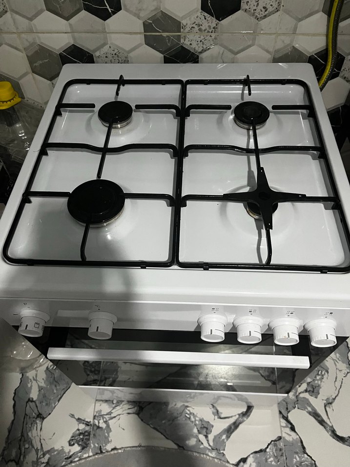 Beyaz ve gri gazlı fırınlı ocak - Görsel 2