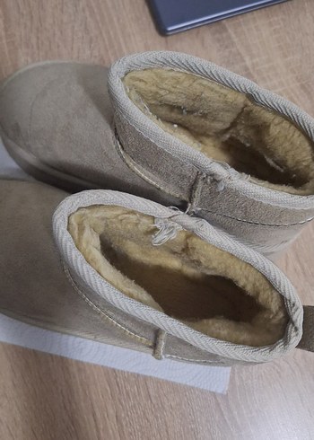 Bej Süet Kürklü Dolgu Topuklu Kadın Bot - Görsel 3