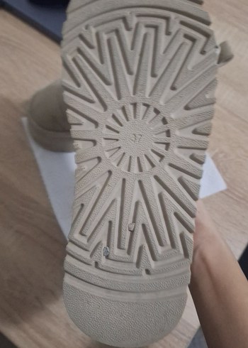 Bej Süet Kürklü Dolgu Topuklu Kadın Bot - Görsel 4